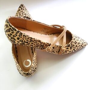 Journee Collection Patricia Flat